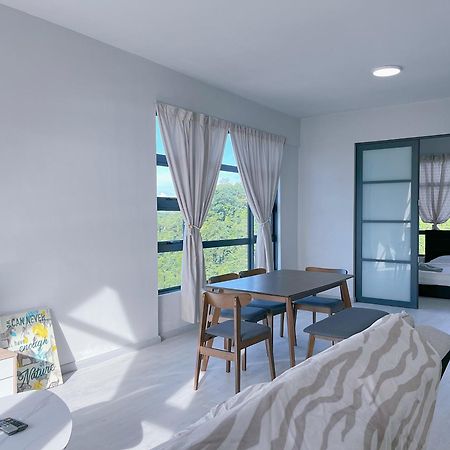 Jesselton Point Seaview Homestay Кота-Кінабалу Екстер'єр фото