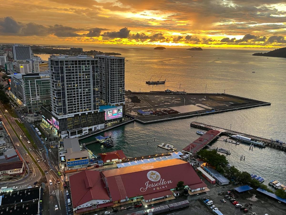 Jesselton Point Seaview Homestay Кота-Кінабалу Екстер'єр фото