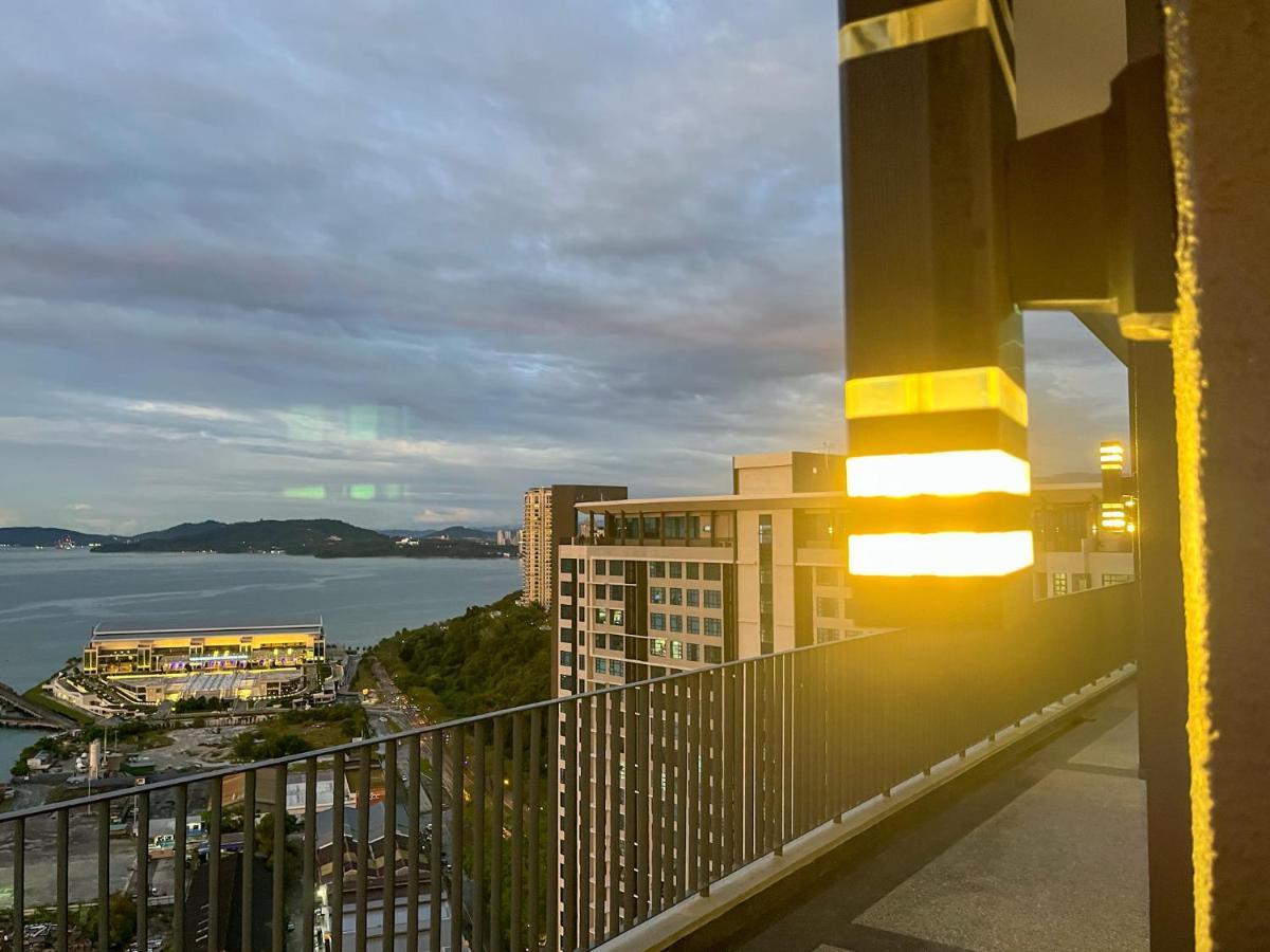Jesselton Point Seaview Homestay Кота-Кінабалу Екстер'єр фото