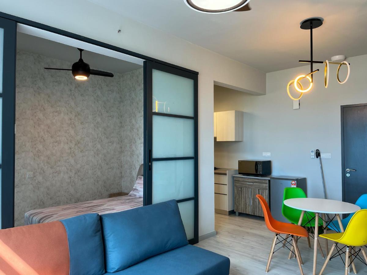 Jesselton Point Seaview Homestay Кота-Кінабалу Екстер'єр фото